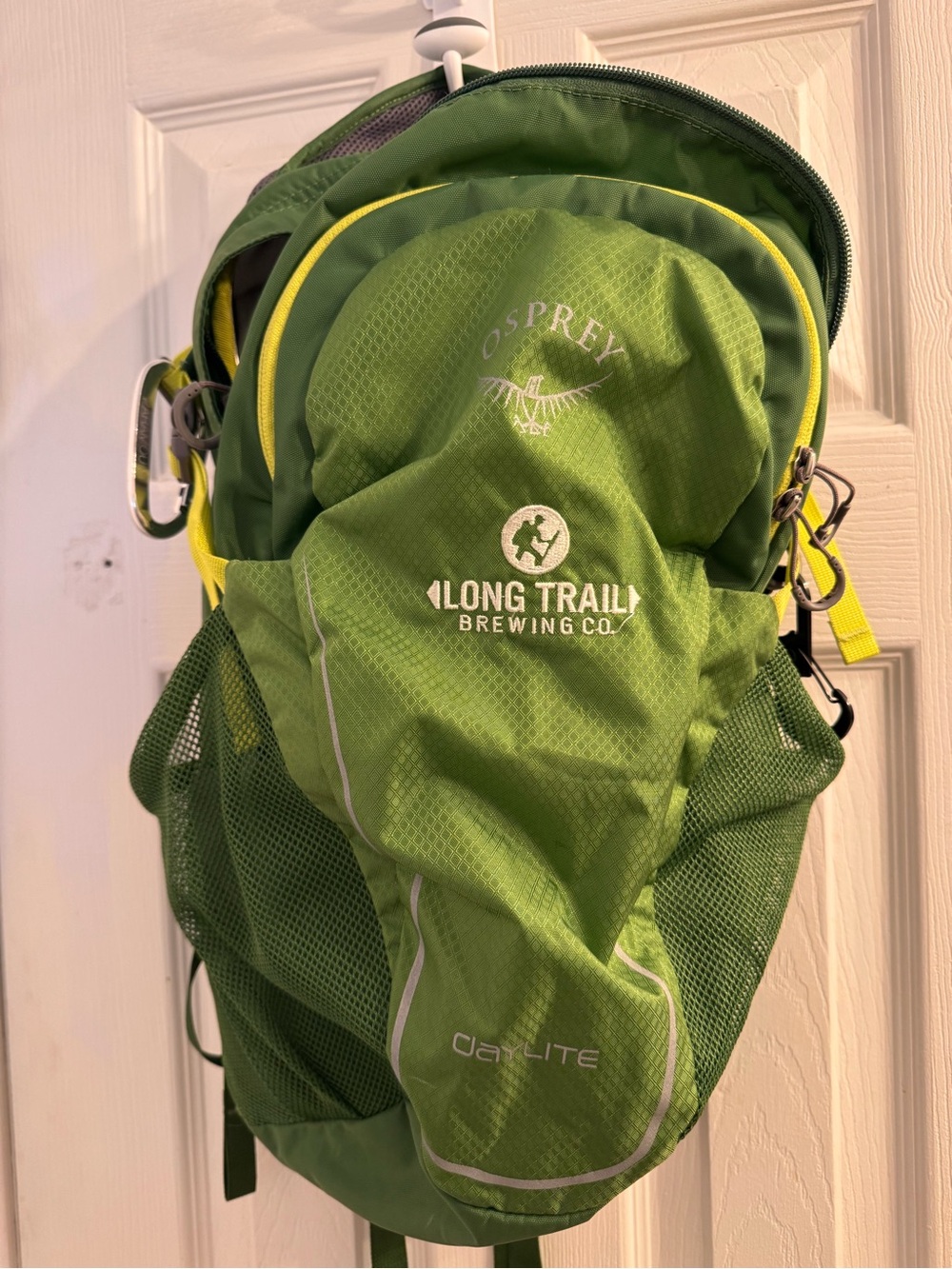OSPREY Daylite pack w/hydration sleeve. No hydration pack.